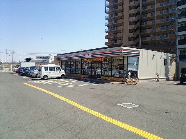 サンクレスト28 コンビニ
