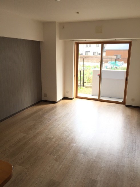 ベルナードサーモス リビング