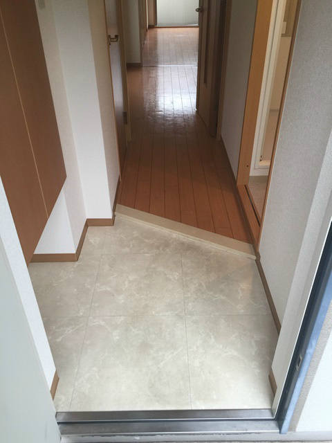 ベルナード・コンフォート 玄関