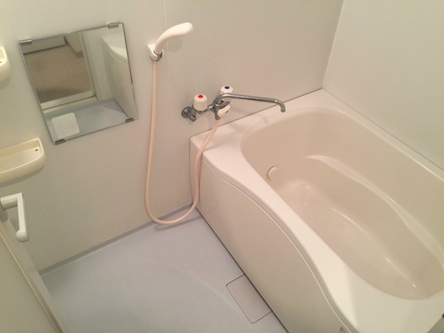 ベルナード・コンフォート 風呂画像