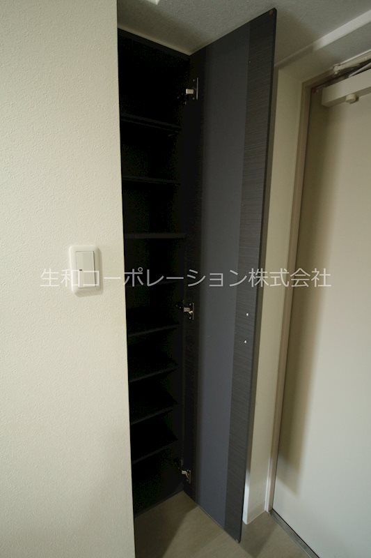 マルミーナ今里 玄関