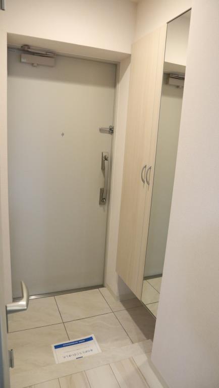 カトル･ナフ新美 玄関