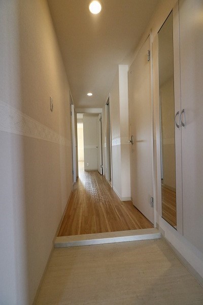 ルシアン西山天王山 玄関