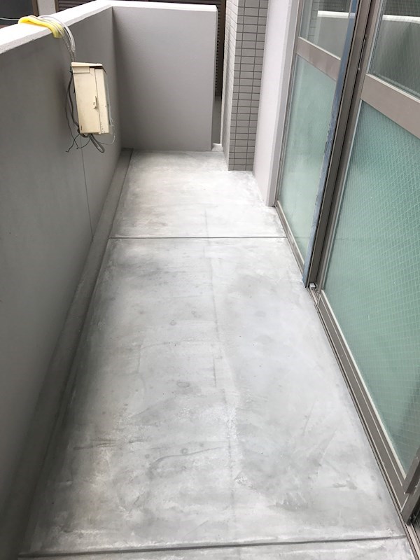 ヴィルヌーブエスケーエイチ ベランダ