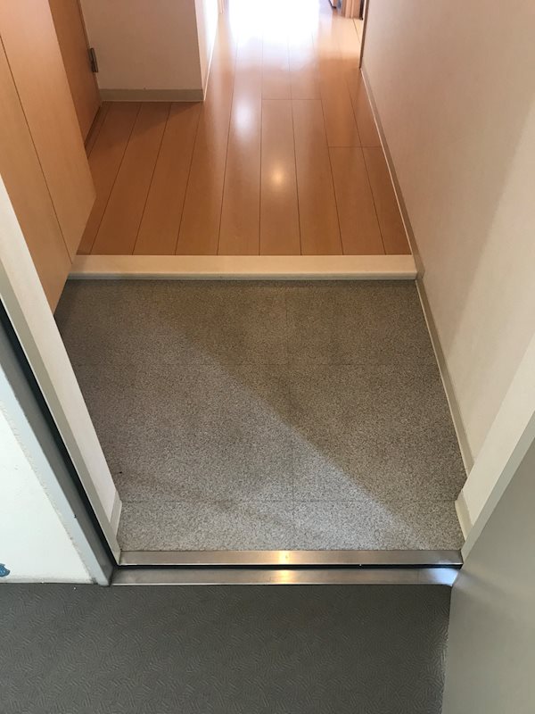 グランディール六甲 玄関