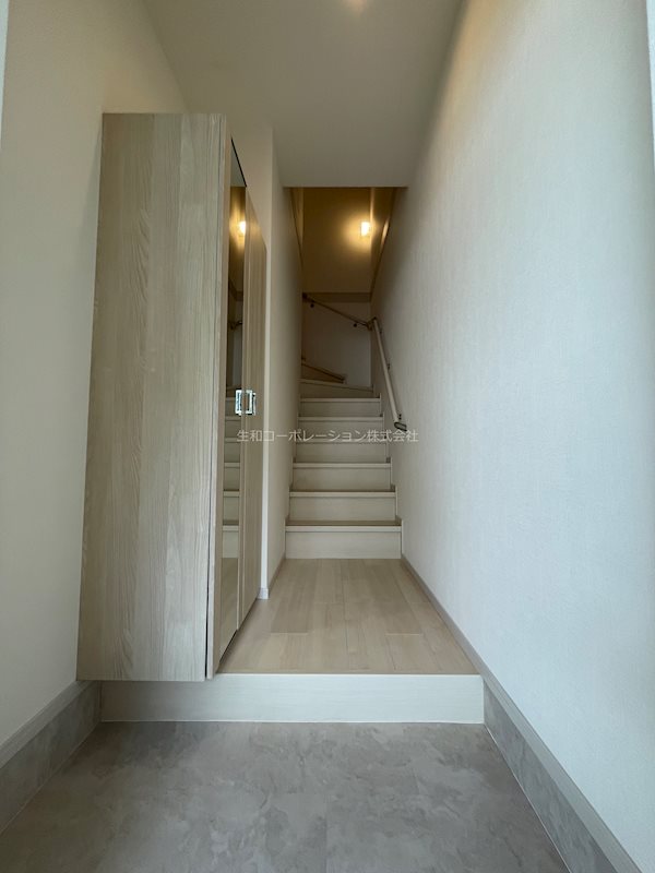 サウスリッシュ岩倉 玄関