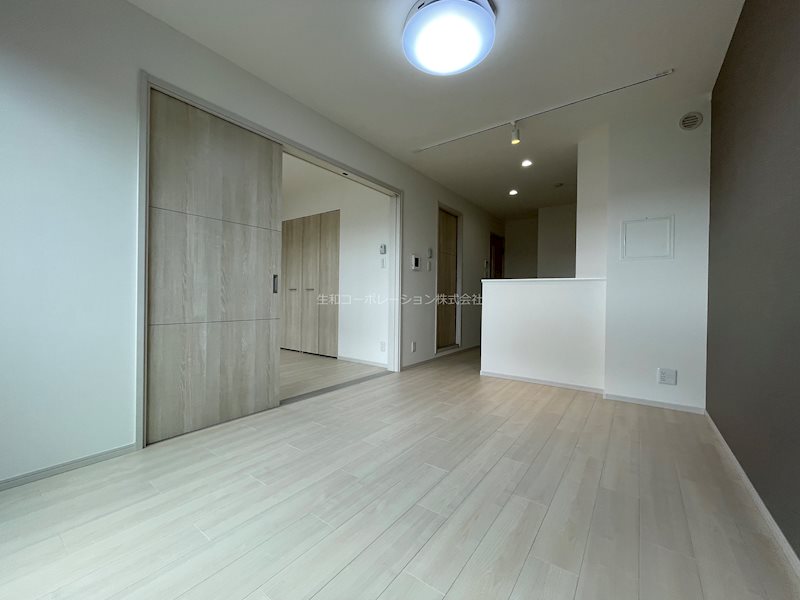 サウスリッシュ岩倉 リビング