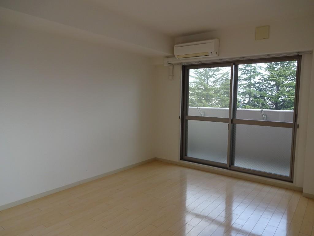 アストラルコート ベッドルーム