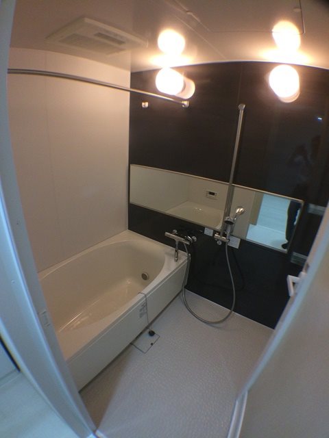 エル･イソベ三宮 風呂画像