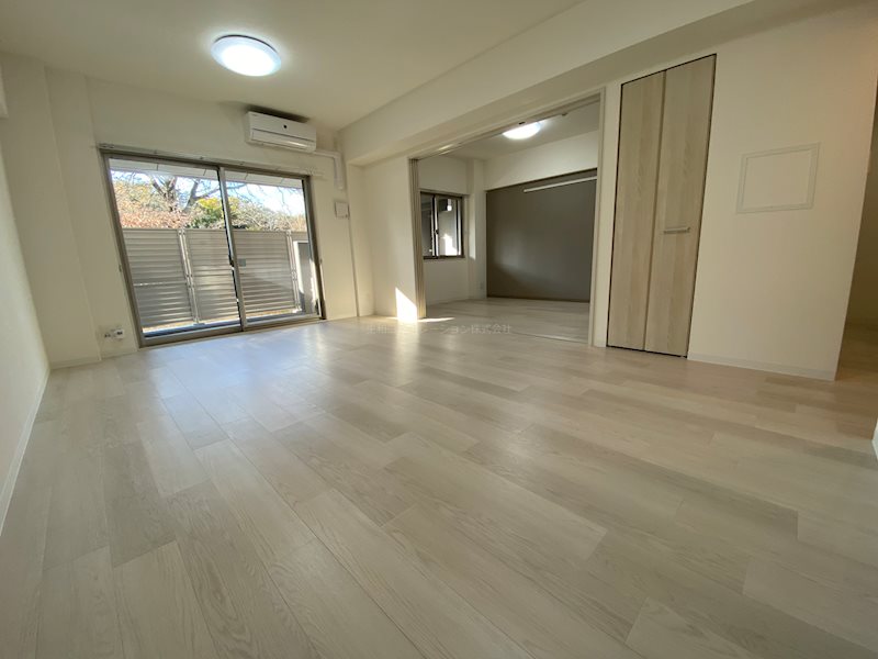 グローリードミール天神 リビング