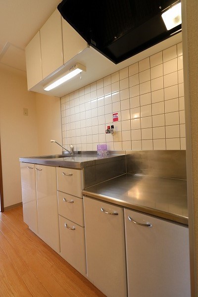 ソレアードさがの キッチン