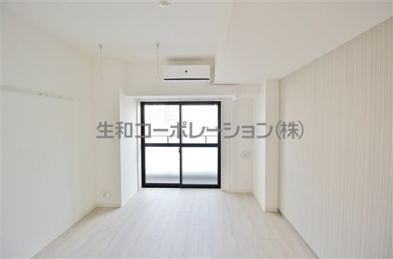 ﾌﾟﾚﾐｱｰﾀ ﾙｰﾁｪ リビング