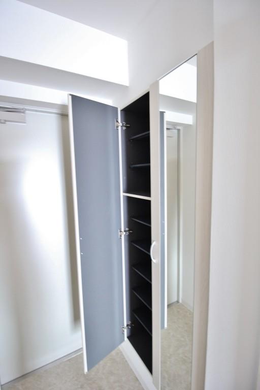 フルール・ラ・メール 玄関