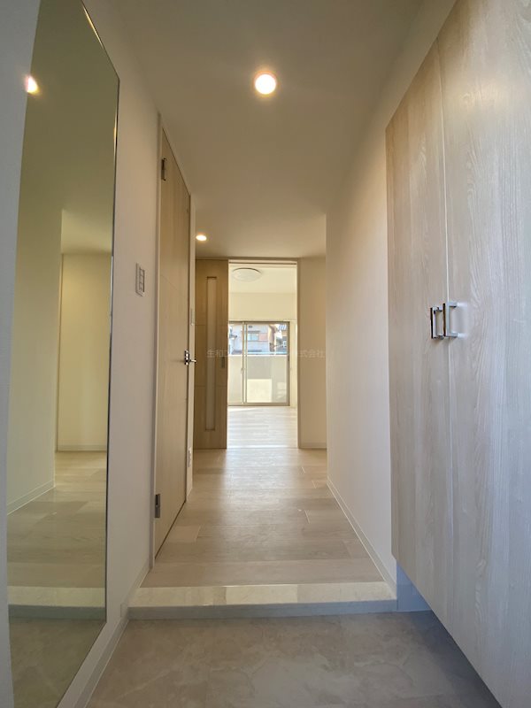 エストリュエル 玄関