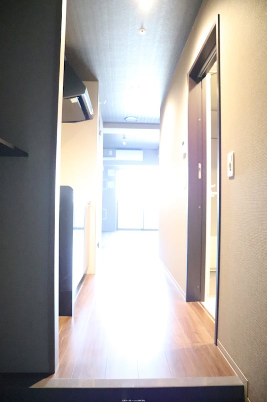 エヌレジデンス新今宮 玄関