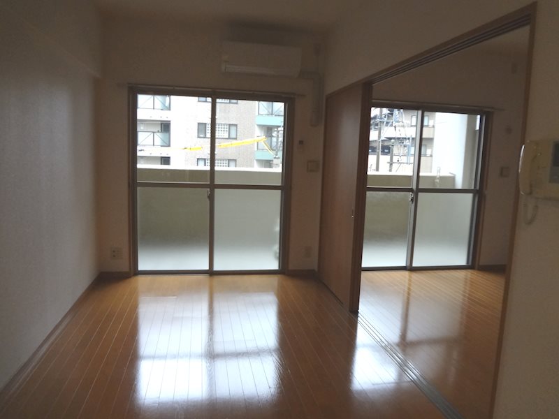 ソレイユ六本松 リビング