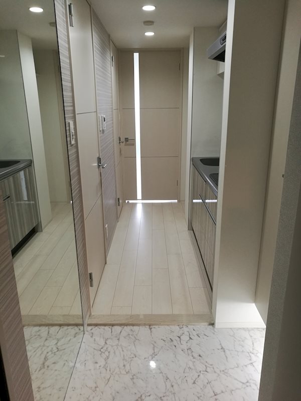 セイワパレス京町堀 玄関