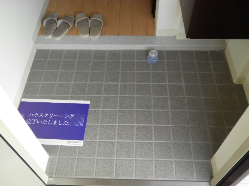 デル スール ラ ローザ 玄関