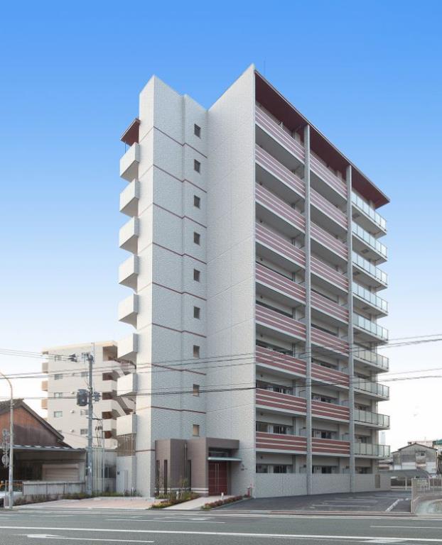 メゾンクラウン大手山 外観写真