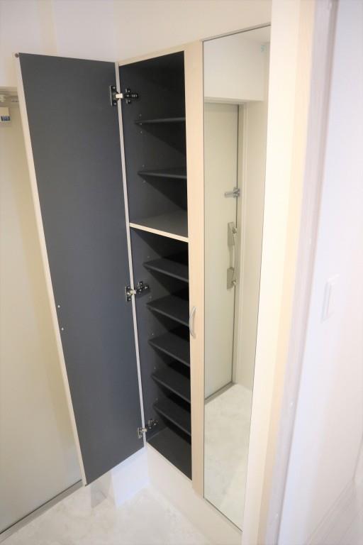 MEIN SCHLOSS 三河島 玄関