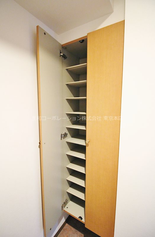 プラム・ガーデン 玄関