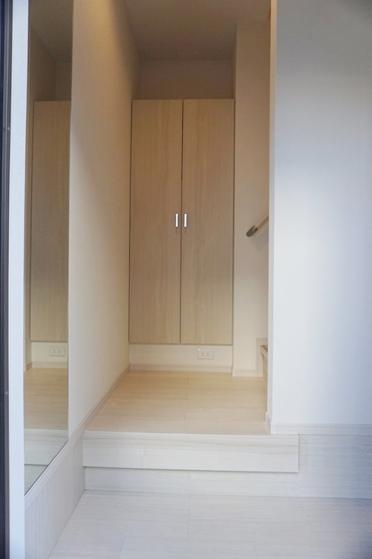 ドミソレイユⅢ 玄関