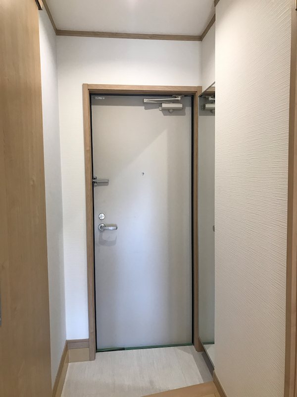 コルビジェ2 玄関