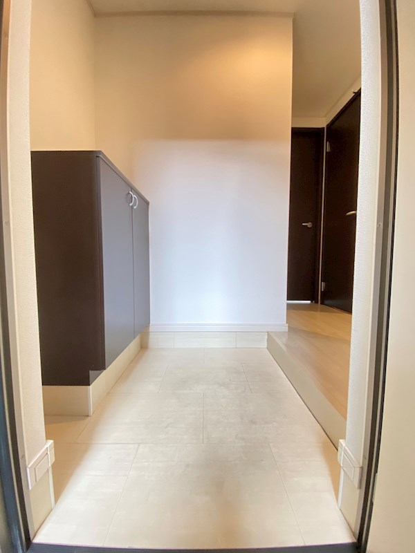 メゾン・クレール 玄関