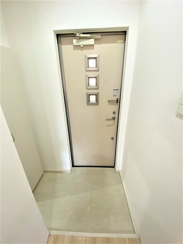 ルネドールマノ 玄関