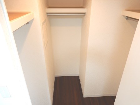 &#12521;&#12501;&#12451;&#12540;&#12493;&#12524;&#12472;&#12487;&#12531;&#12473; &#12381;&#12398;&#20182;4