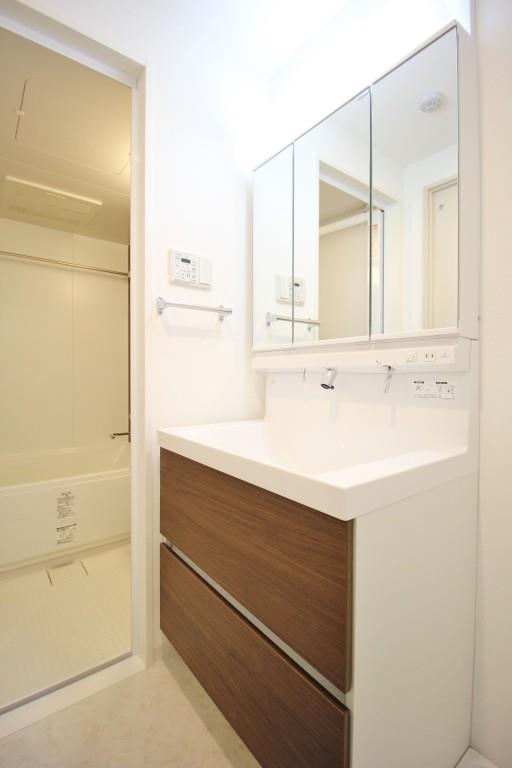 Toile blanche その他2