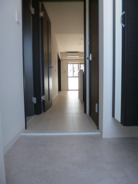 リオ ラクーコ 玄関