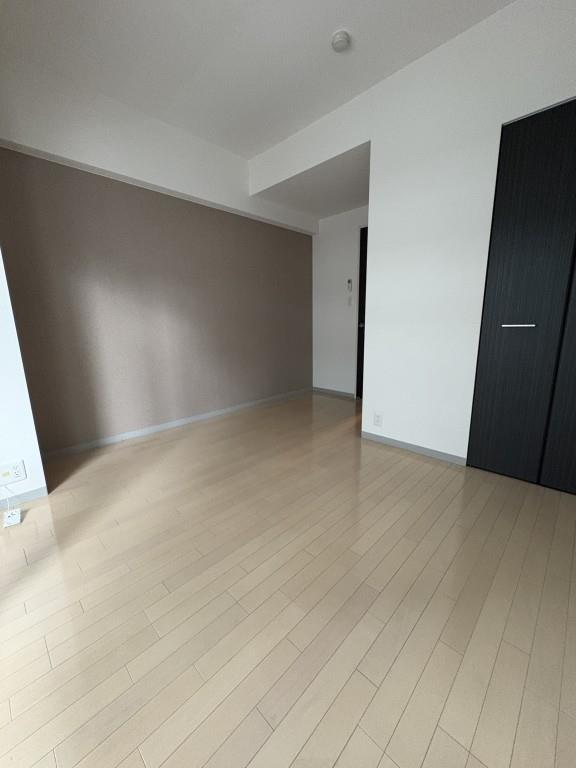 ロイヤルレジデンス北梅田 ベッドルーム