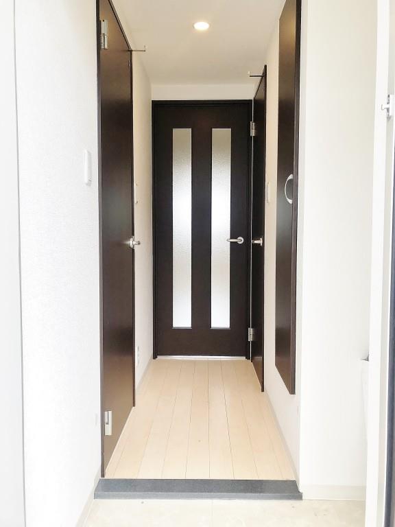 アストラルコート 玄関