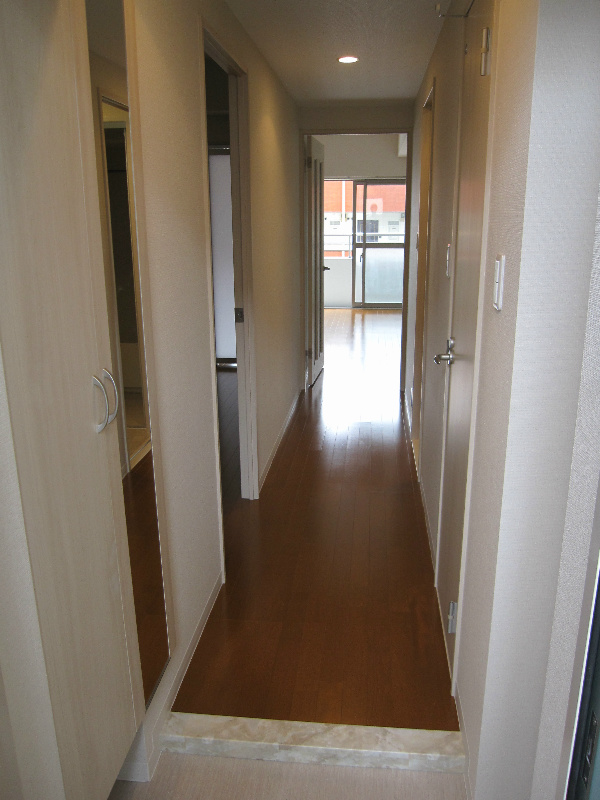 モンテジョア 玄関