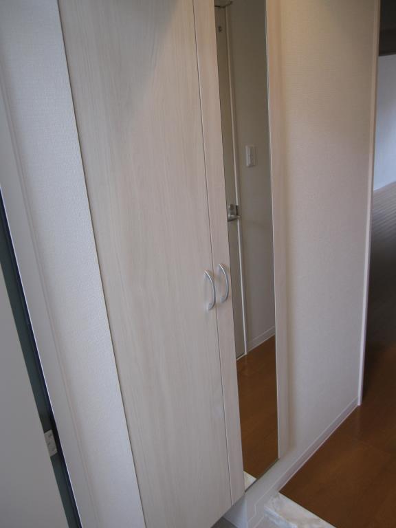 モンテジョア 玄関