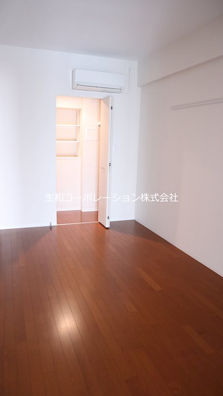 モンテジョア ベッドルーム