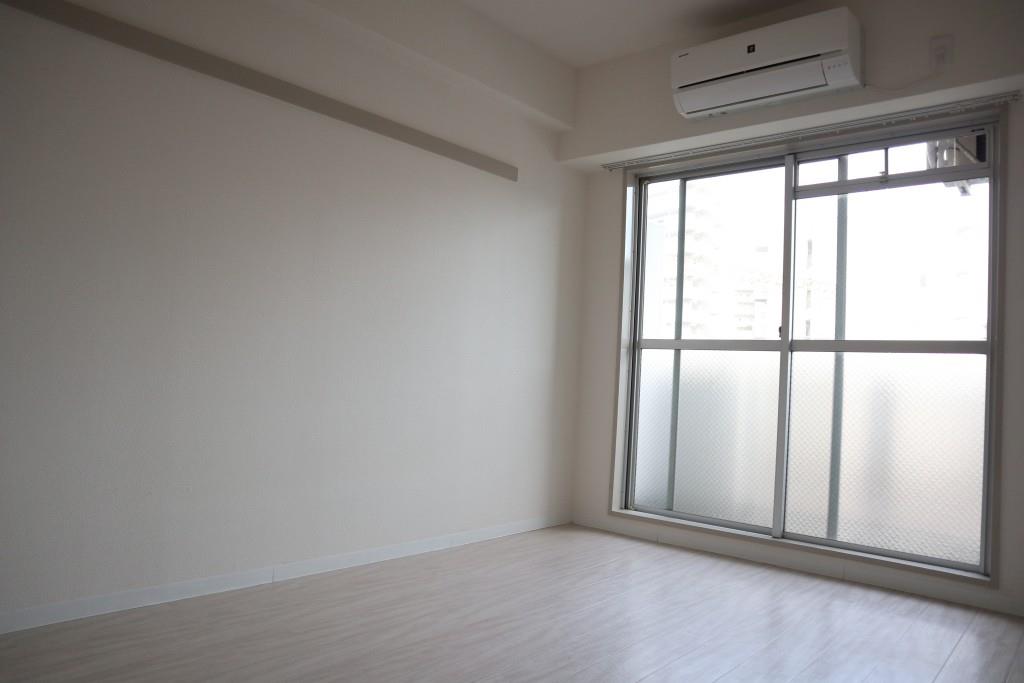 シャトー辰巳 リビング