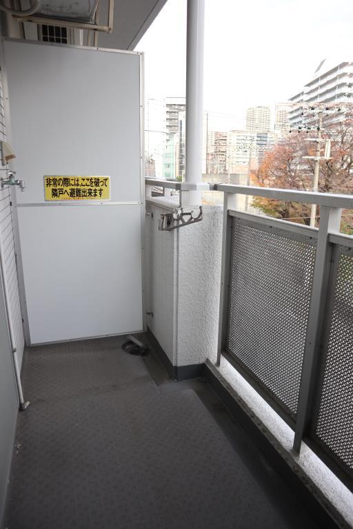 シャトー辰巳 ベランダ