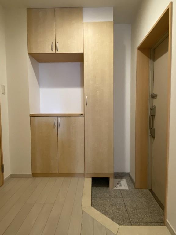 ラブールミノワ 玄関