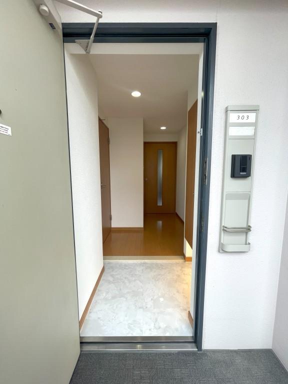 エクセレント東町 玄関