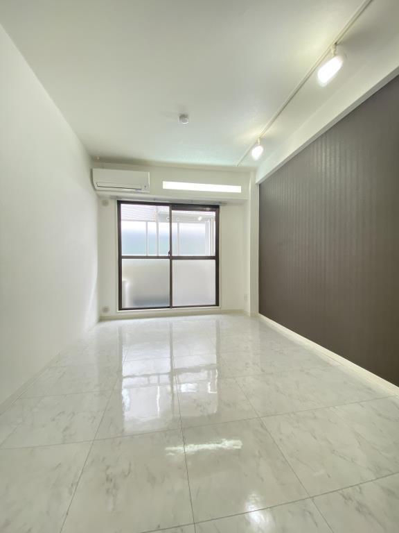 ホワイトプラザ リビング