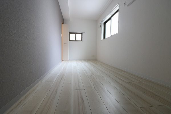 コンフォールパレ新町二条 ベッドルーム