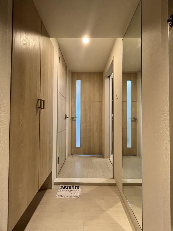 ラヴィベール江坂 玄関