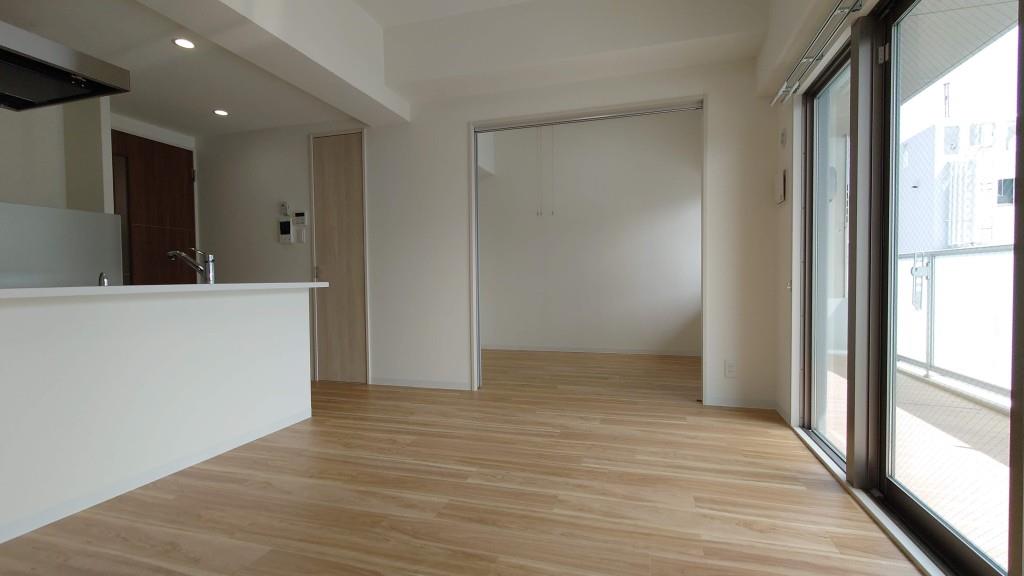 ラヴィベール江坂 リビング