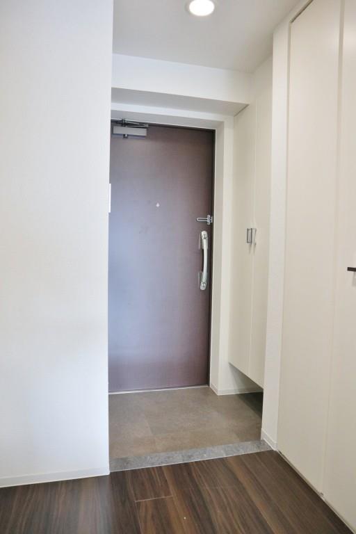 セイワパレス丸の内駅前プレミア 玄関