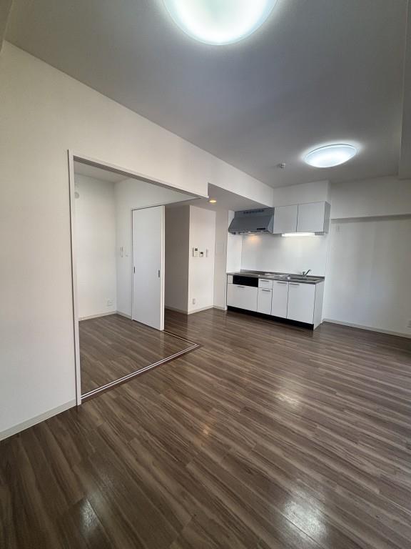 サンエスケーイワタ名城 リビング