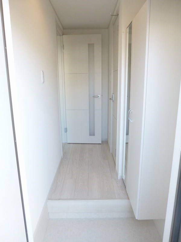 クレール国見 玄関