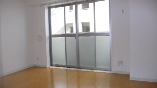 ジェイズ クレイドル リビング