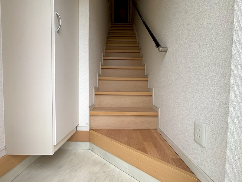 ハイツ雅 玄関